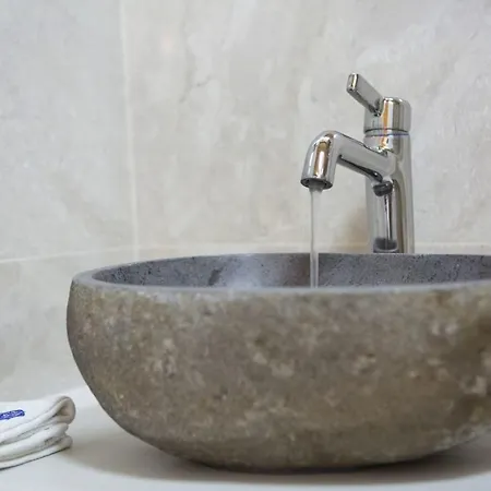 Dell Mar Stone House *